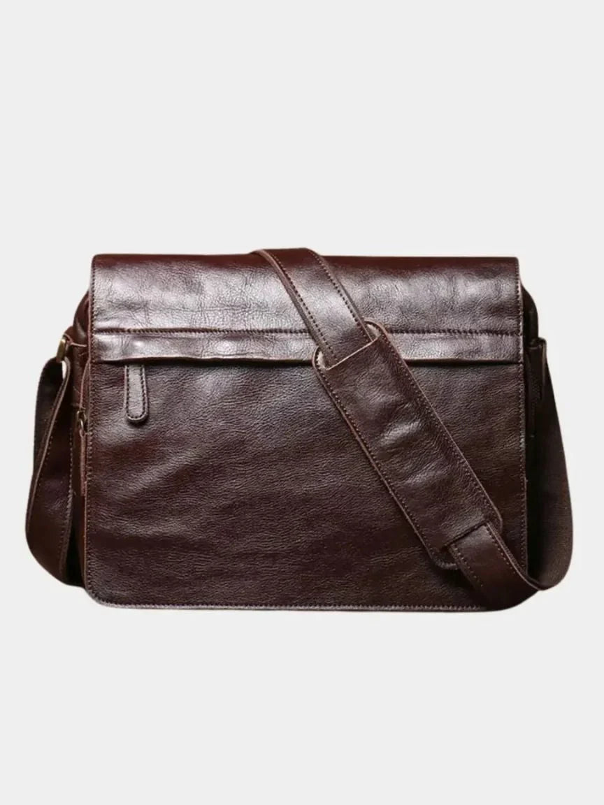 Classic Messenger Leather Bag | Savile & Co.