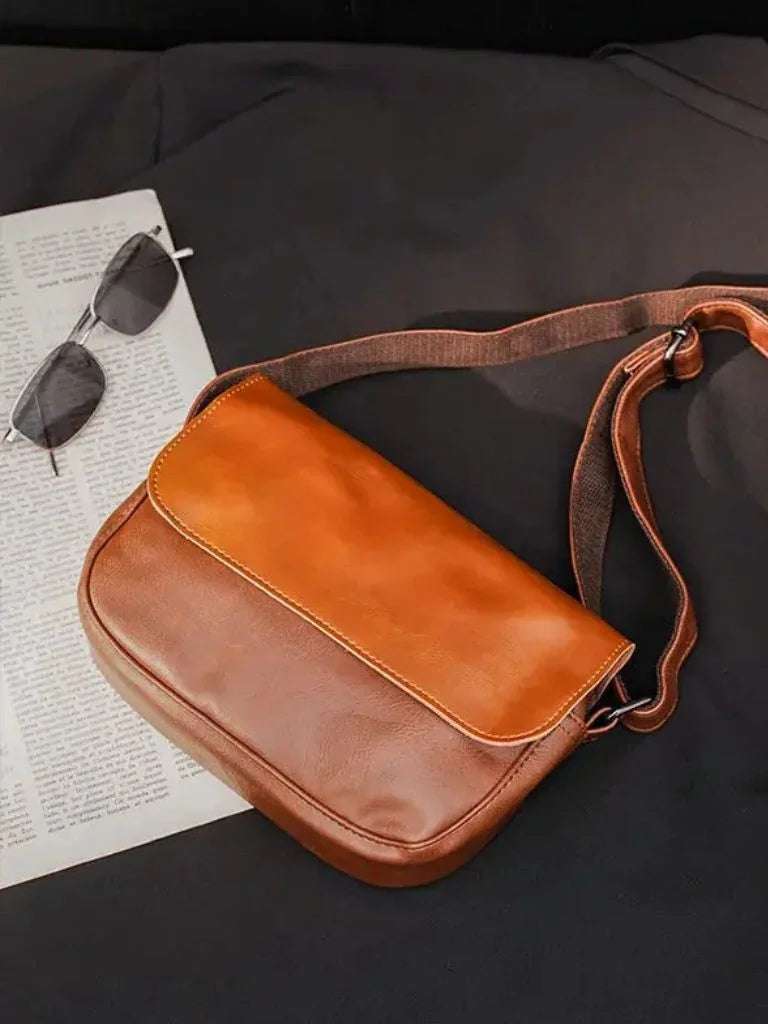 Milan Essential Leather Shoulder Bag | Savile & Co.