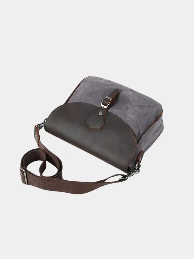Windsor Messenger Shoulder Bag | Savile & Co.